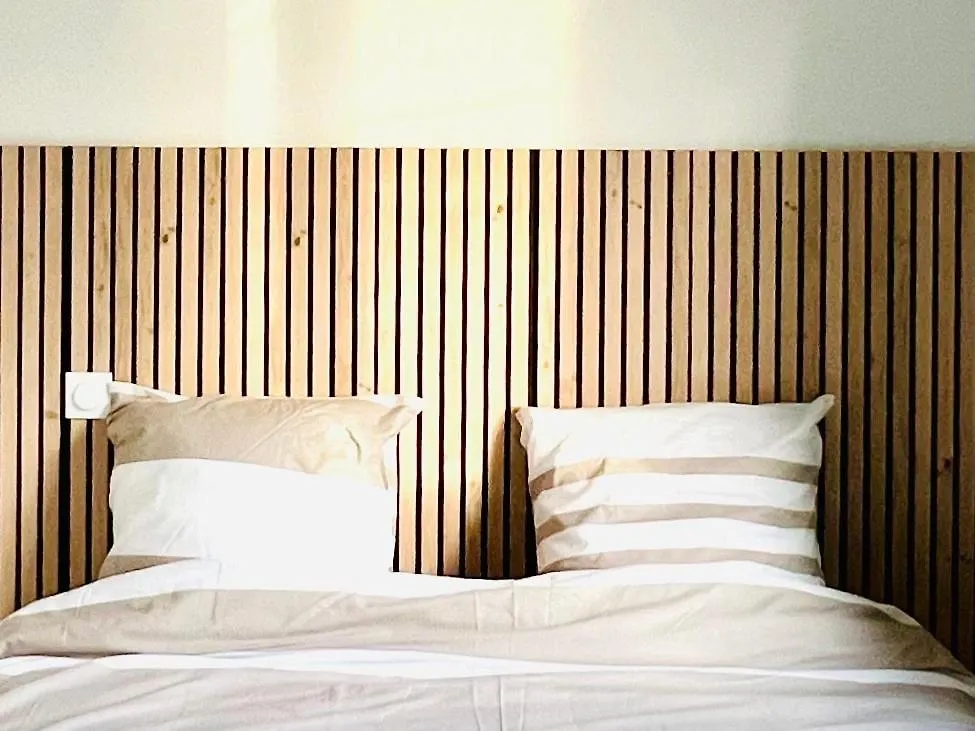 8 Min From Paris, L'Entre-Vert, Park Side Villejuif Apartment